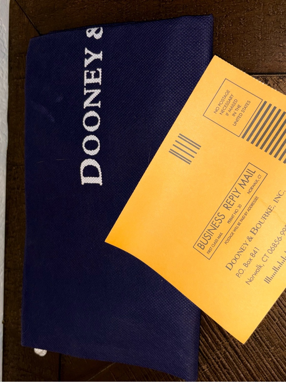 Dooney & Bourke Yellow Patent Leather Domed Satchel + Dust Bag & Reg Card - Picture 6 of 12